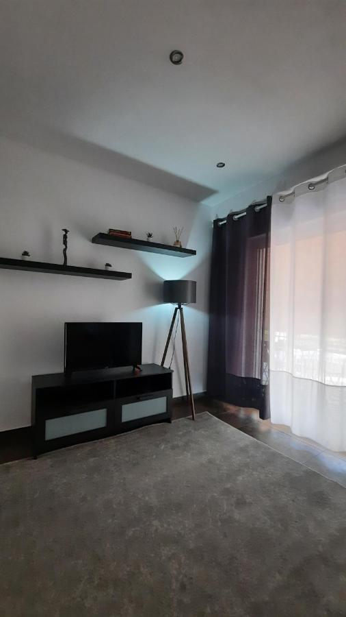 דירות אתונה Glyfada Vacation Apt מראה חיצוני תמונה